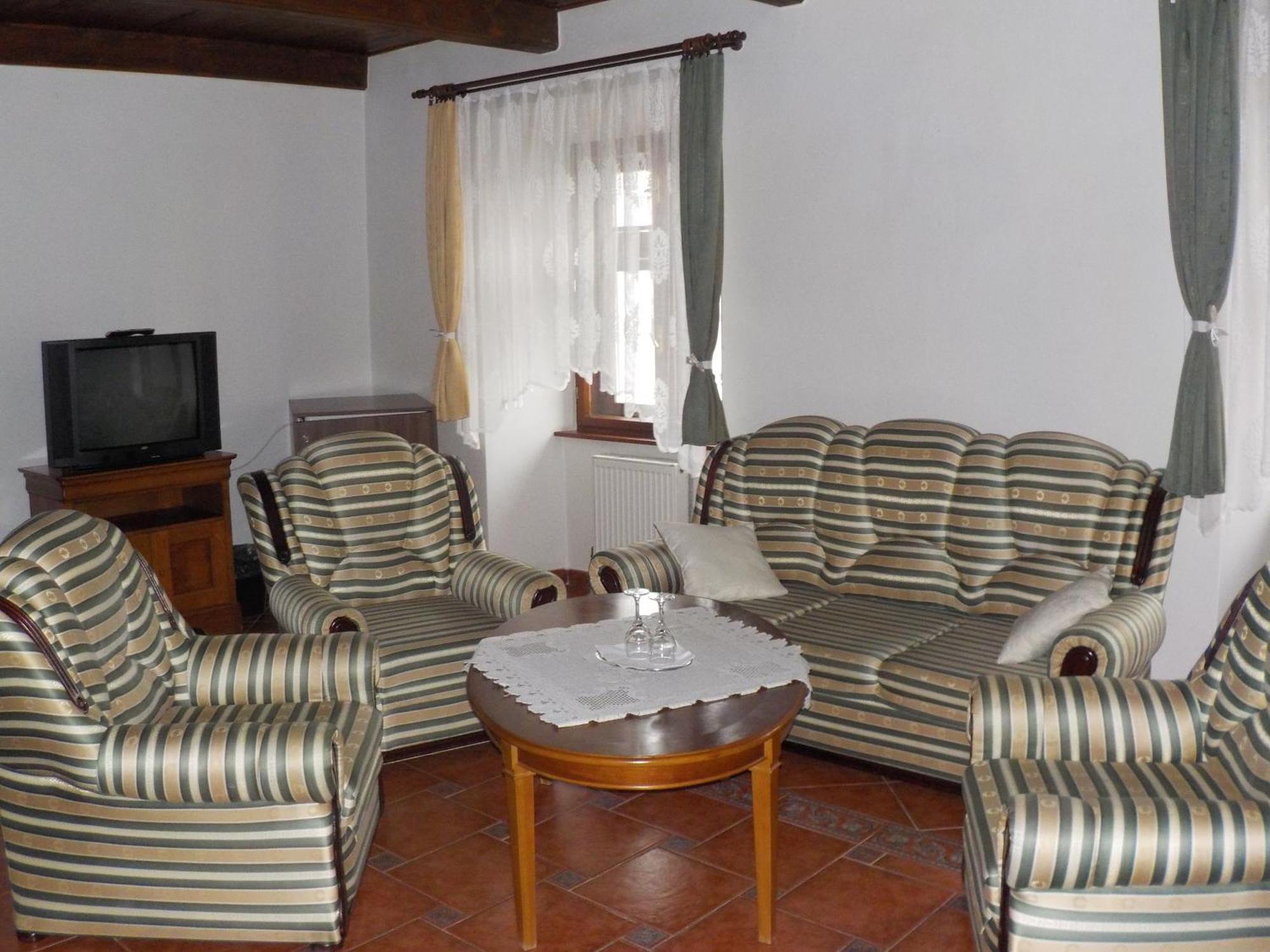 Hotel Kriváň Kysucke Nove Mesto Camera foto