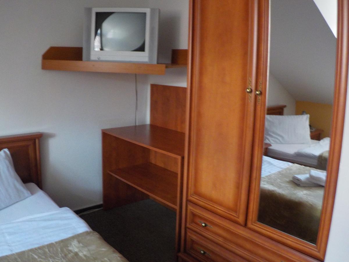 Hotel Kriváň Kysucke Nove Mesto Camera foto